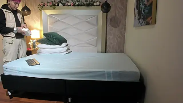 DannyRouds' Live XXX Chat