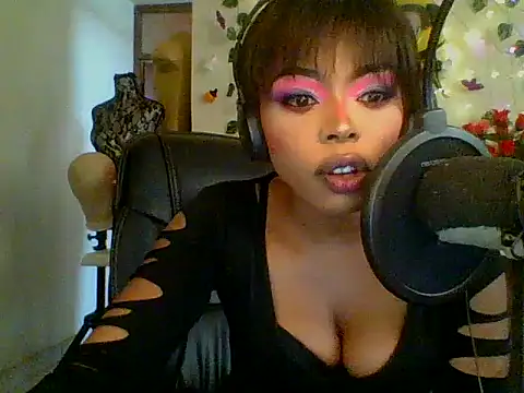 Anaconda2350's Live XXX Chat