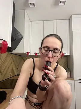 MartiniiSelennan Live XXX chat