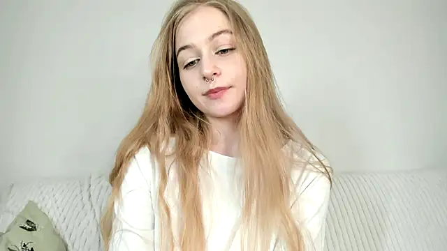 دردشة MiaMews الجنسية المباشرة