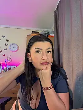 Show modela Hotangel75 na web-kameri