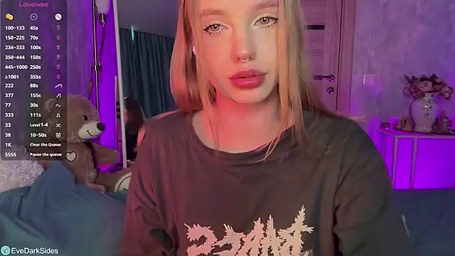 Chatroom XXX en direct de EveDarkSide