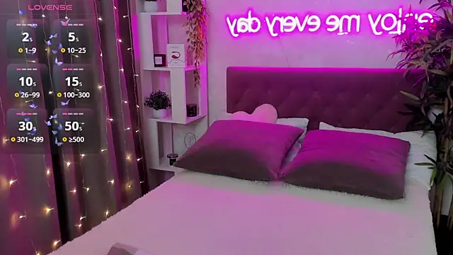 Sembang XXX Secara Langsung FeralPeach