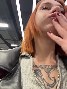 RosieSecretのライブXXXチャット