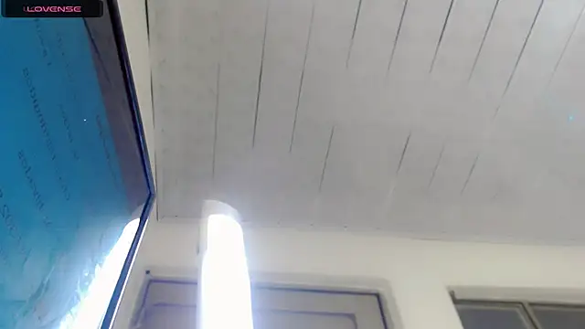 NathalialLooesのウェブカメラショー