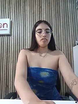 Valk_submissive: απευθείας συνομιλία ΧΧΧ