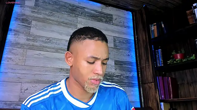 Czat XXX na żywo – B_Wild