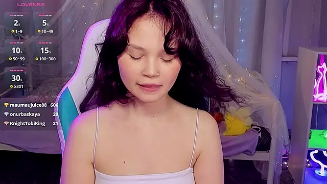 EmilyChaves Chat XXX live