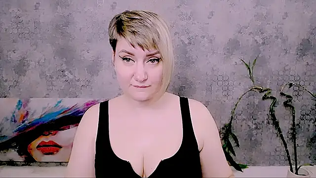 Djullia Chat XXX live