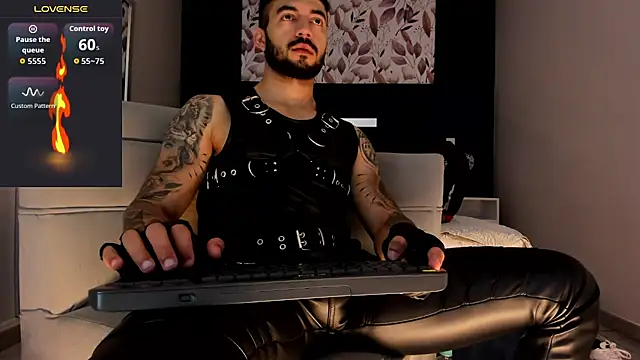 دردشة MarkWalker__ الجنسية المباشرة