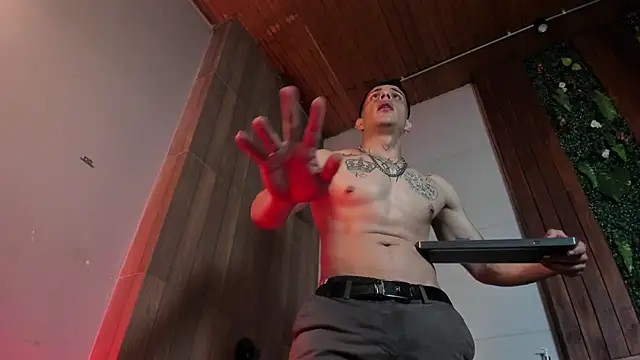 Show modela Dustin_Sonne na web-kameri