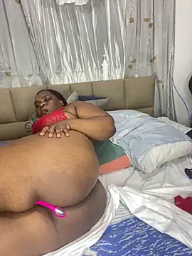 lilybaudyn_: онлайн-секс-чат