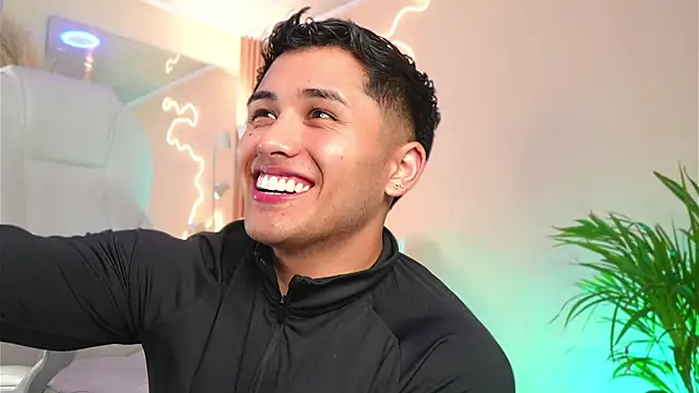 Онлайн чат XXX MatiasKorn