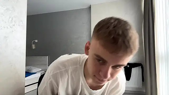 SoloFury: вебкам-шоу