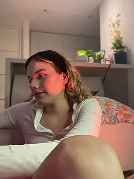 NicoleCut – webcam-show