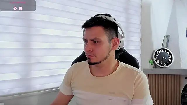 Rick_Adams লাইভ XXX চ্যাট