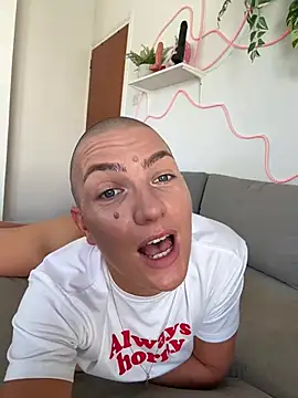 PaulinaSchubert1 élő XXX-chatje