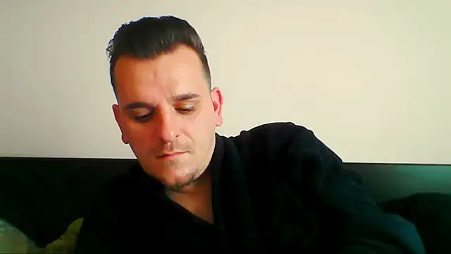 Huge_cock22cm Webcam-Show