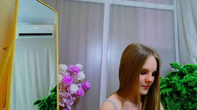 Lili_Lohan 现场XXX聊天