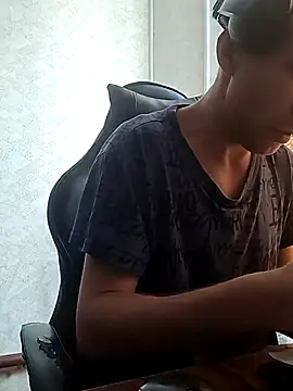 _uncle_Mitya-43_のライブXXXチャット