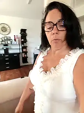 Show modela pulpeuse64 na web-kameri