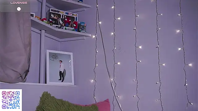 แชท XXX สดของ OpsieBoobsie