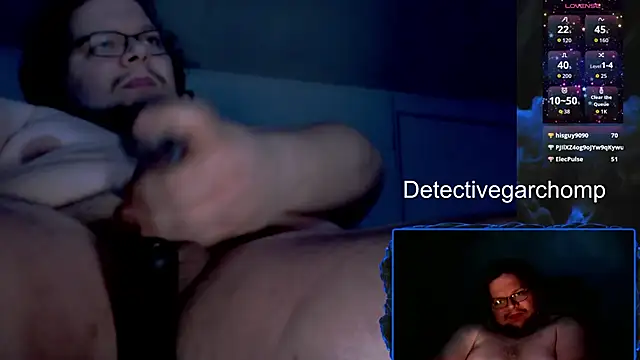 DetChompy লাইভ XXX চ্যাট