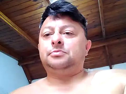 Chatlitos4879's Webcam Show