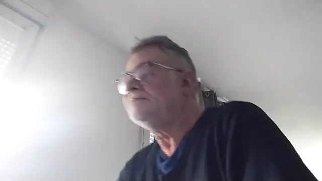 oura – Kamerová šou