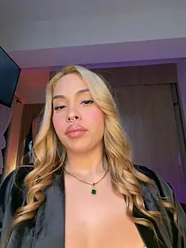 Karyrios 라이브 XXX 채팅