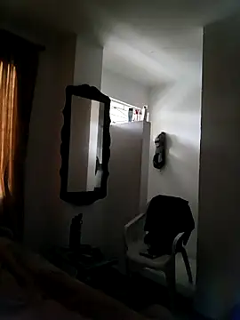 Marianatrans01 Show in webcam