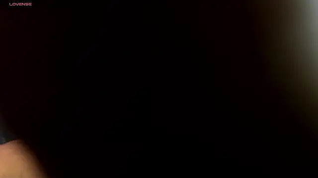 B_Wild Adlı Modelin Web Kamerası Şovu