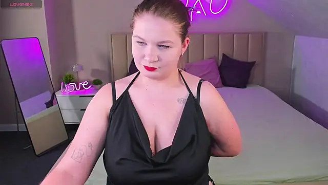 Chatroom XXX en direct de Virginia_Robinson