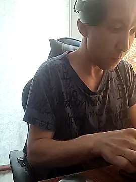 Chatroom XXX en direct de _uncle_Mitya-43_