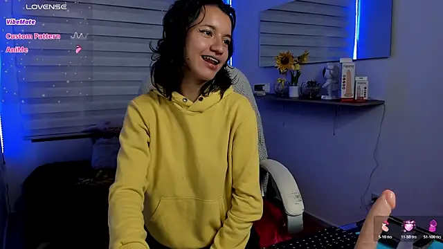 Clawdeen_Hot's Live XXX Chat