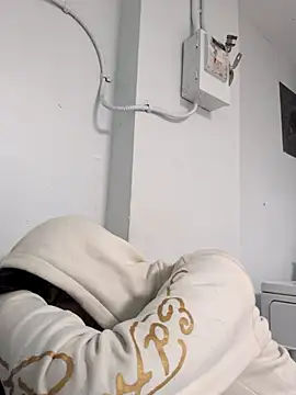 Seth_Crown Show in webcam