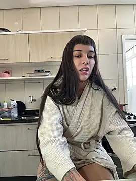 Nikatsu Adlı Modelin Canlı XXX Sohbeti