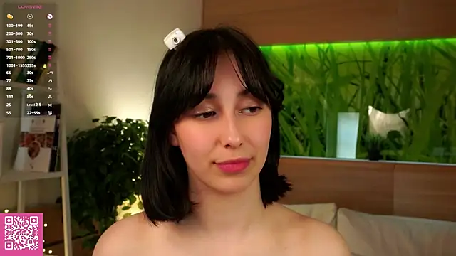 JuleeSamecのライブXXXチャット