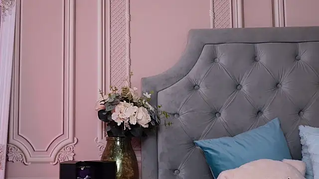 LucyAddison Adlı Modelin Web Kamerası Şovu