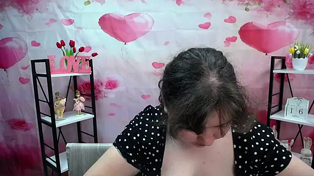 XXX chat uživo modela NeonilaLisova