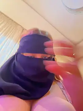 Divas_Arab_girls Show in webcam