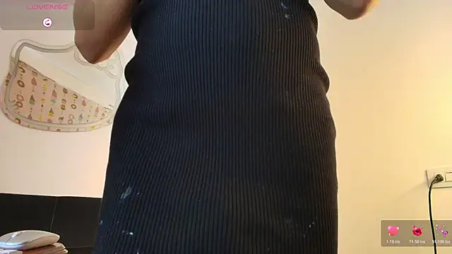 lucianaglow_ Pertunjukan Webcam