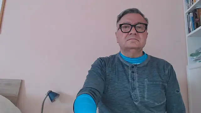 YOU6me's Live XXX Chat