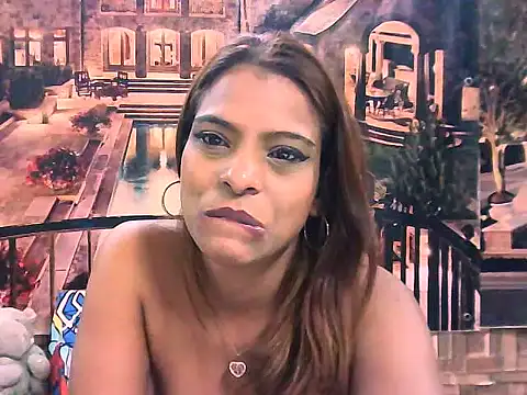 Czat XXX na żywo – IndianSexyAss