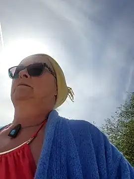 Hot-Muci Live XXX-chat