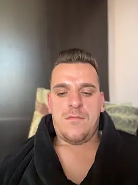 Huge_cock22cmn Webbikameraesitys