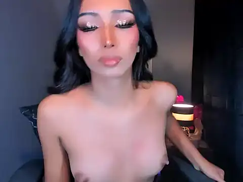 xUrGoddess_islaCumsAlotx Show Webcam