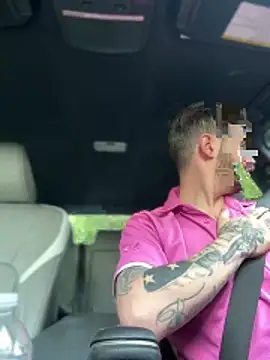 Вебкам-шоу comegetit247