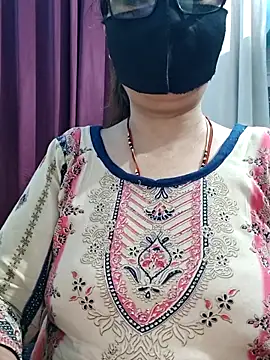 Aishwaryaa_69n Live XXX chat