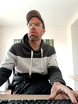 DaddyHarry_MatureStallion Webcamshow